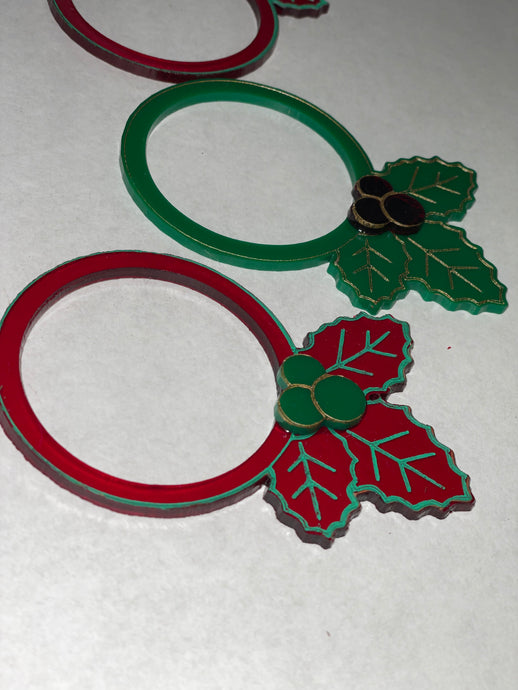 Holiday Holly Napkin Rings